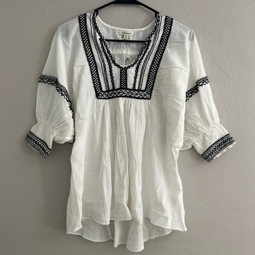 Max Studio top size small